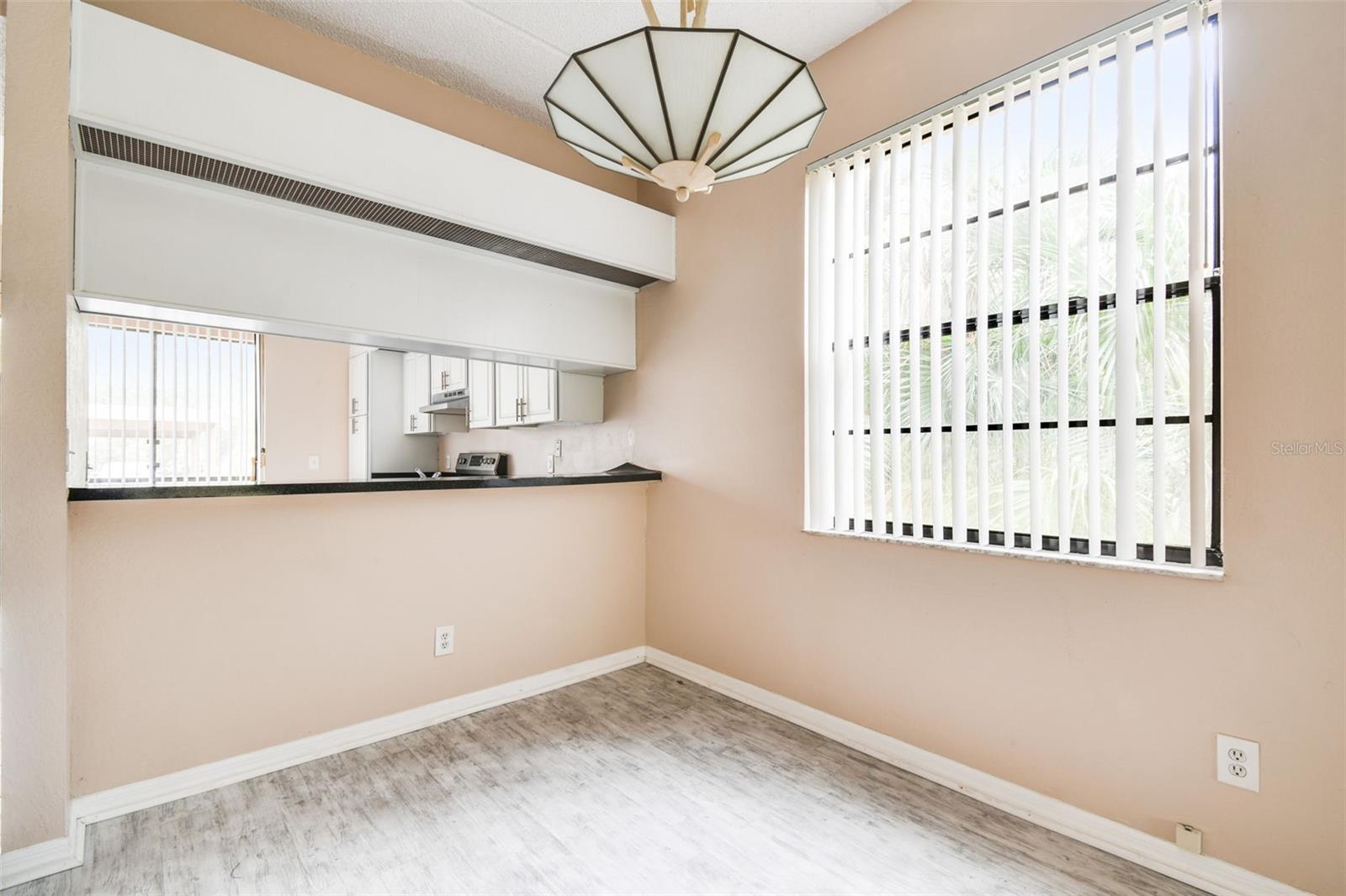 Image 46 of 65 For 101 Lindsay Lane