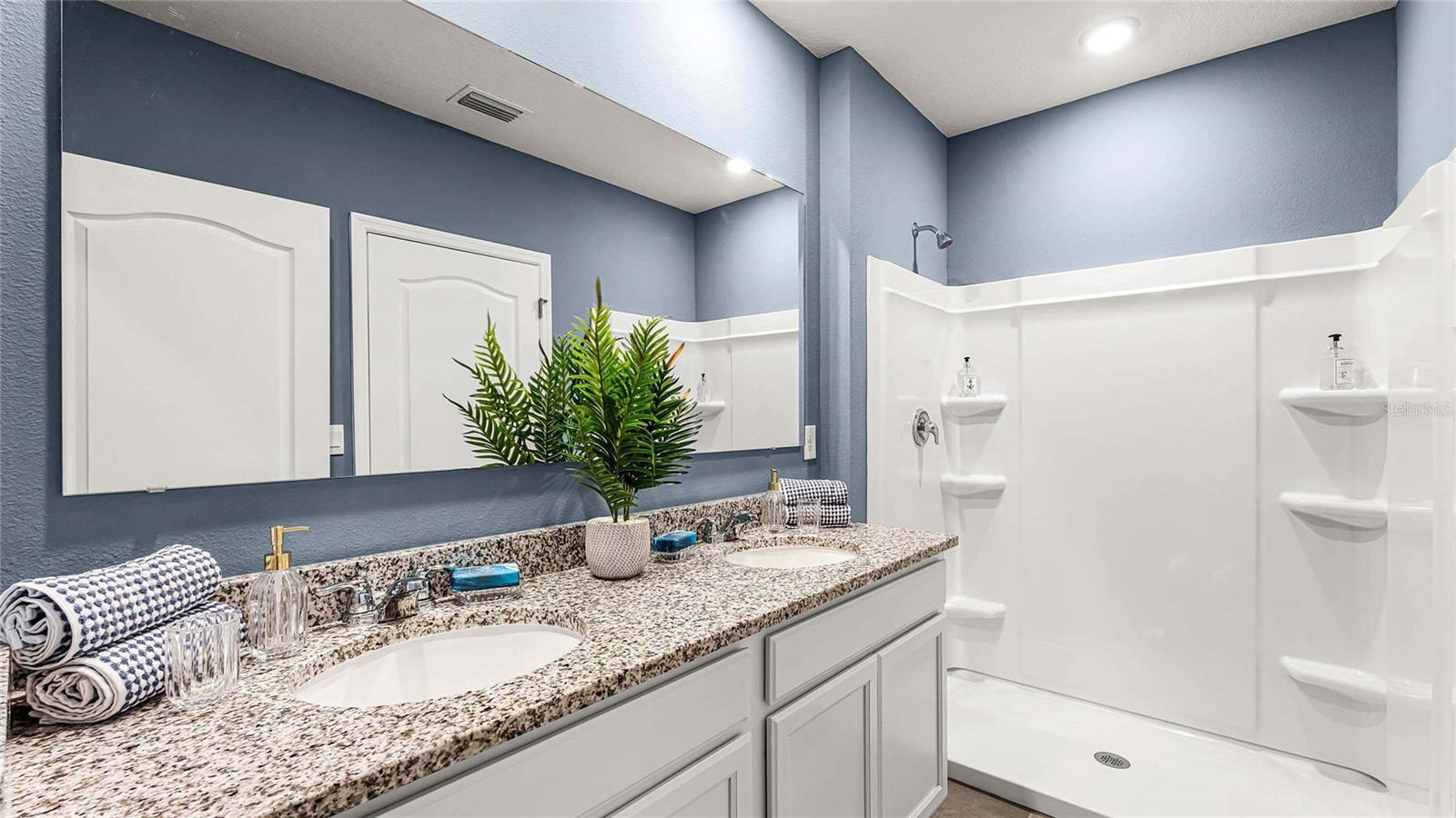 Image 19 of 25 For 7322 Flint Creek Drive