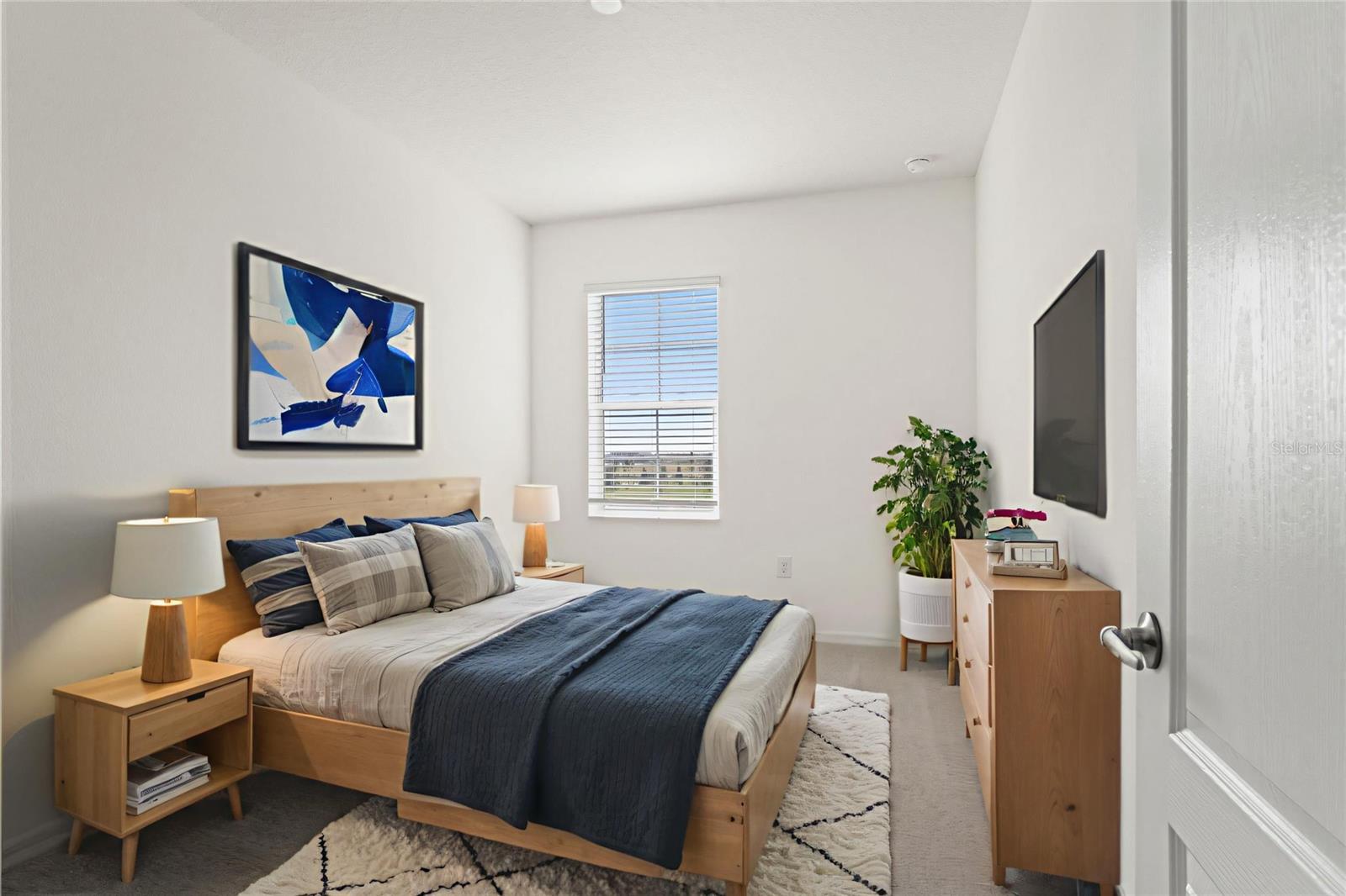 Image 14 of 34 For 2262 Washington Palm Court