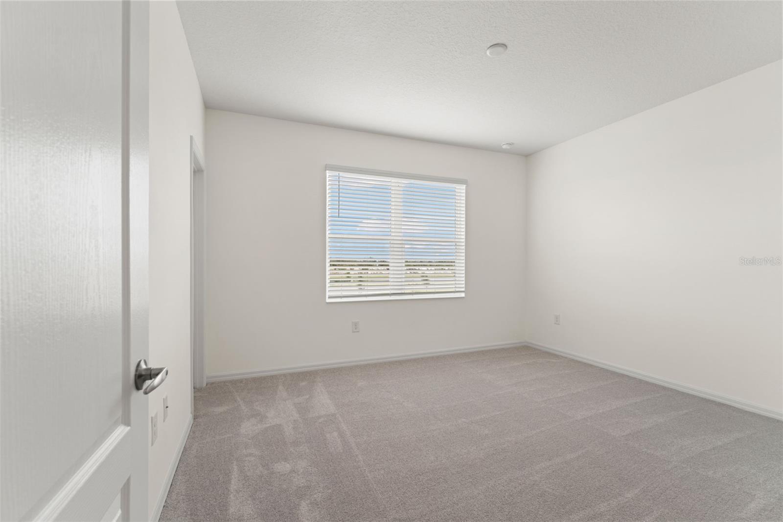 Image 37 of 51 For 2272 Washington Palm Court