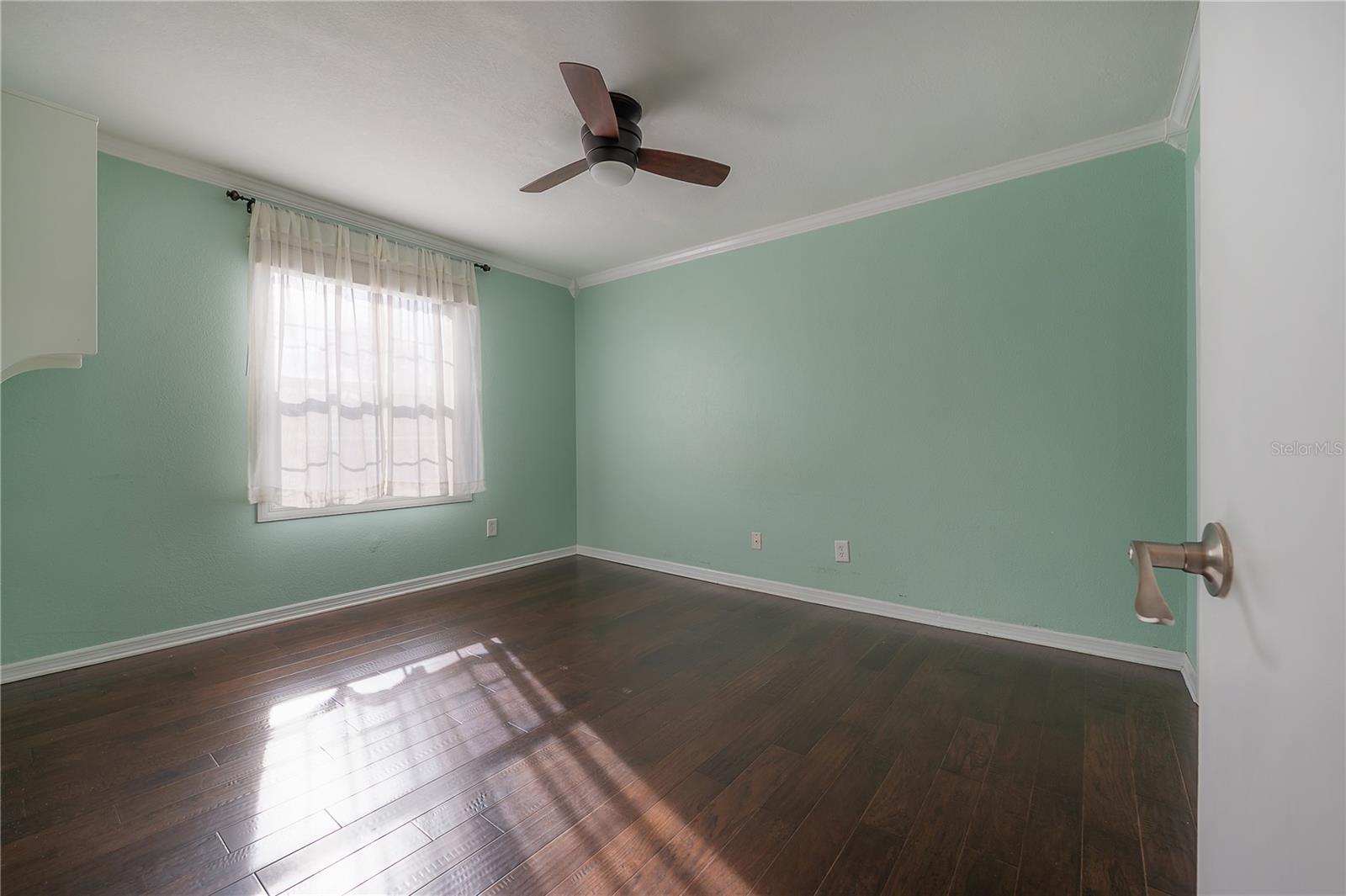 Image 29 of 55 For 13720 Orange Sunset Drive 201