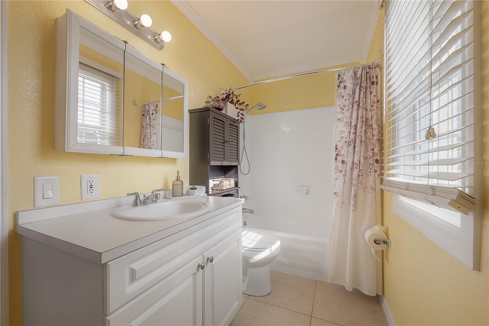 Image 33 of 55 For 13720 Orange Sunset Drive 201