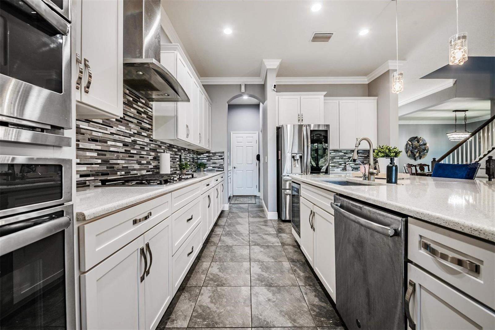 Image 18 of 51 For 19529 Hayden Lake Court