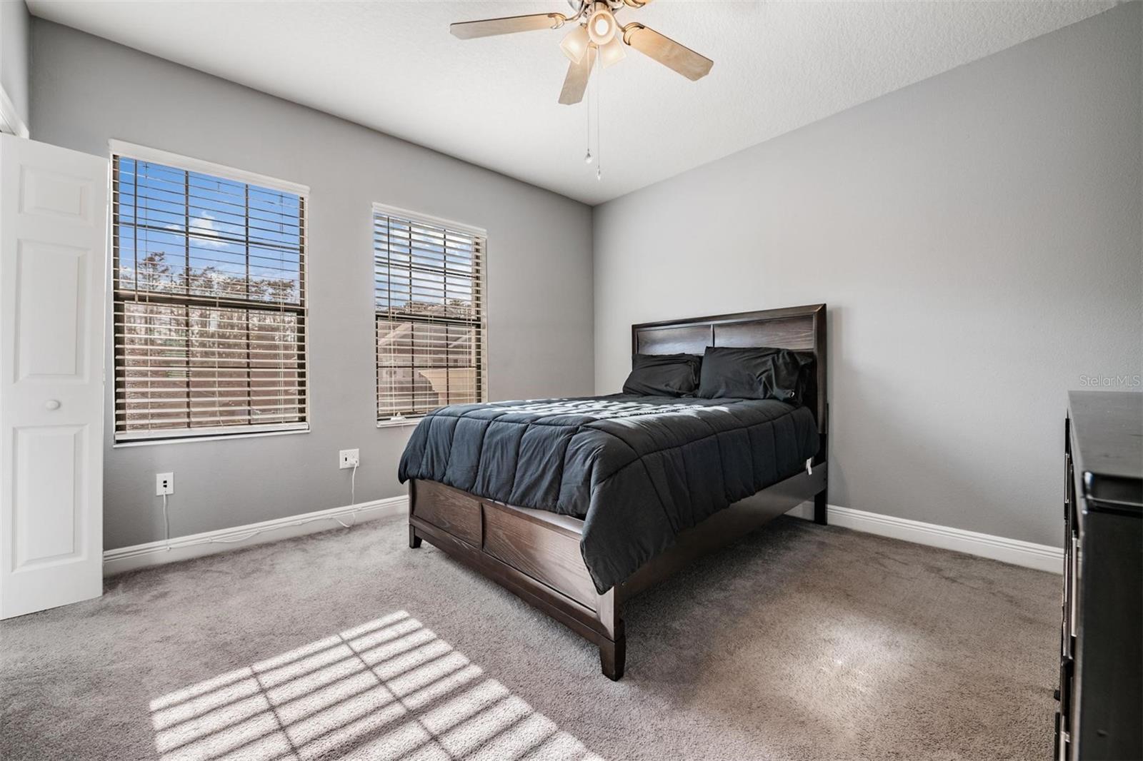 Image 28 of 51 For 19529 Hayden Lake Court