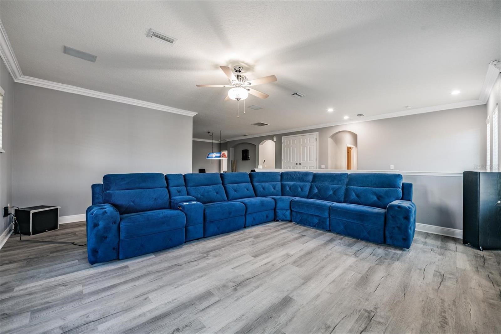 Image 36 of 51 For 19529 Hayden Lake Court