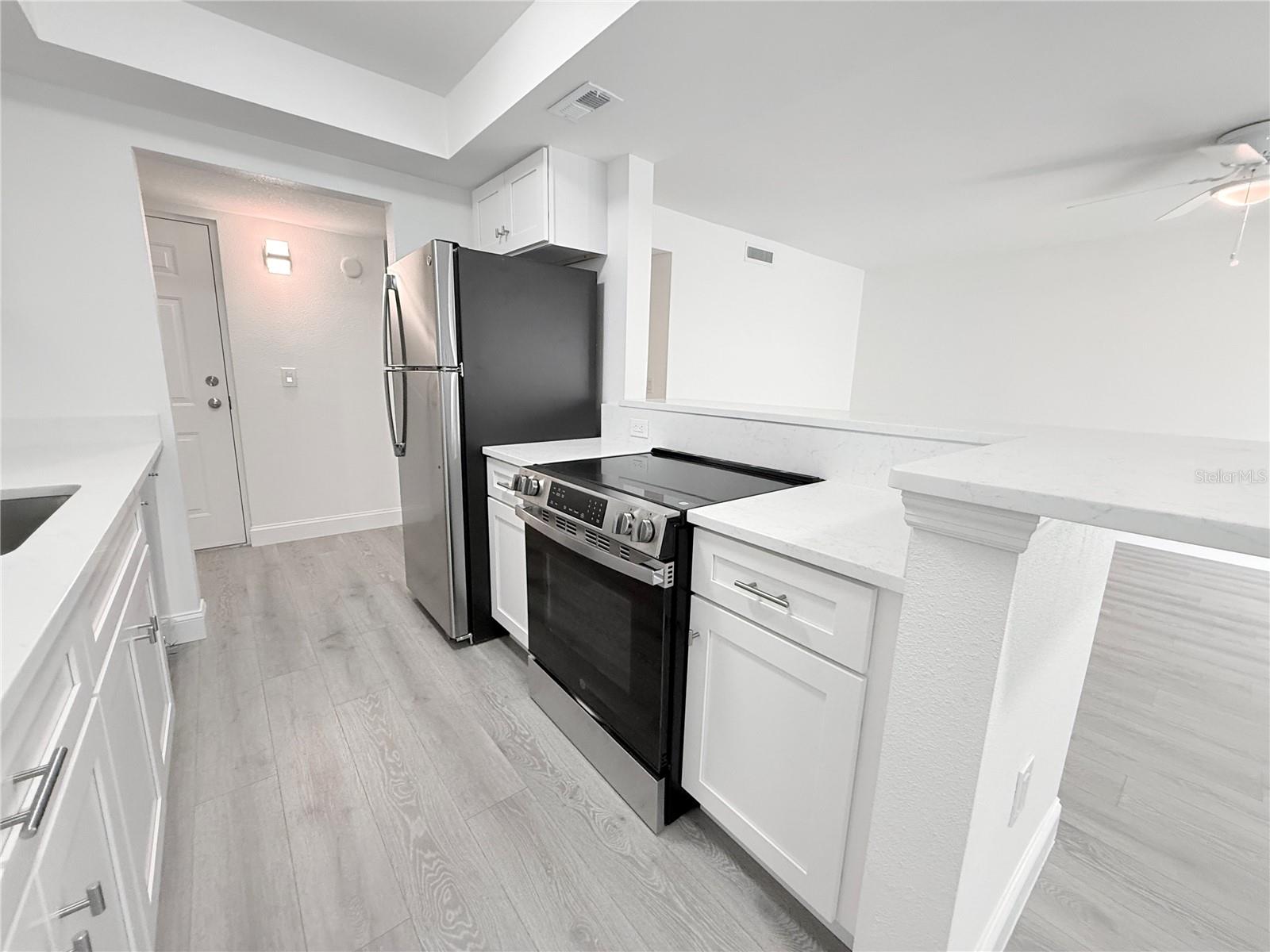 Image 5 of 18 For 776 116th Avenue 1111