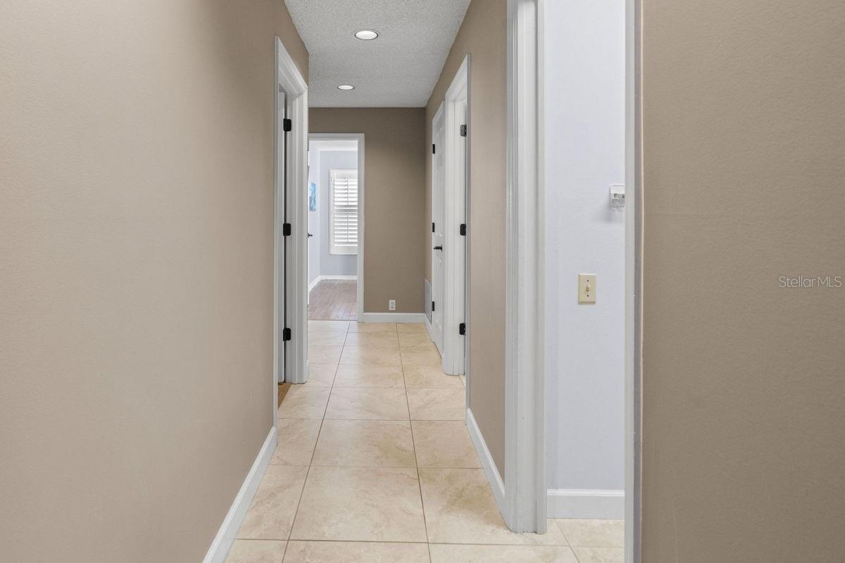 Listing photo id 26 for 2639 Landing Way