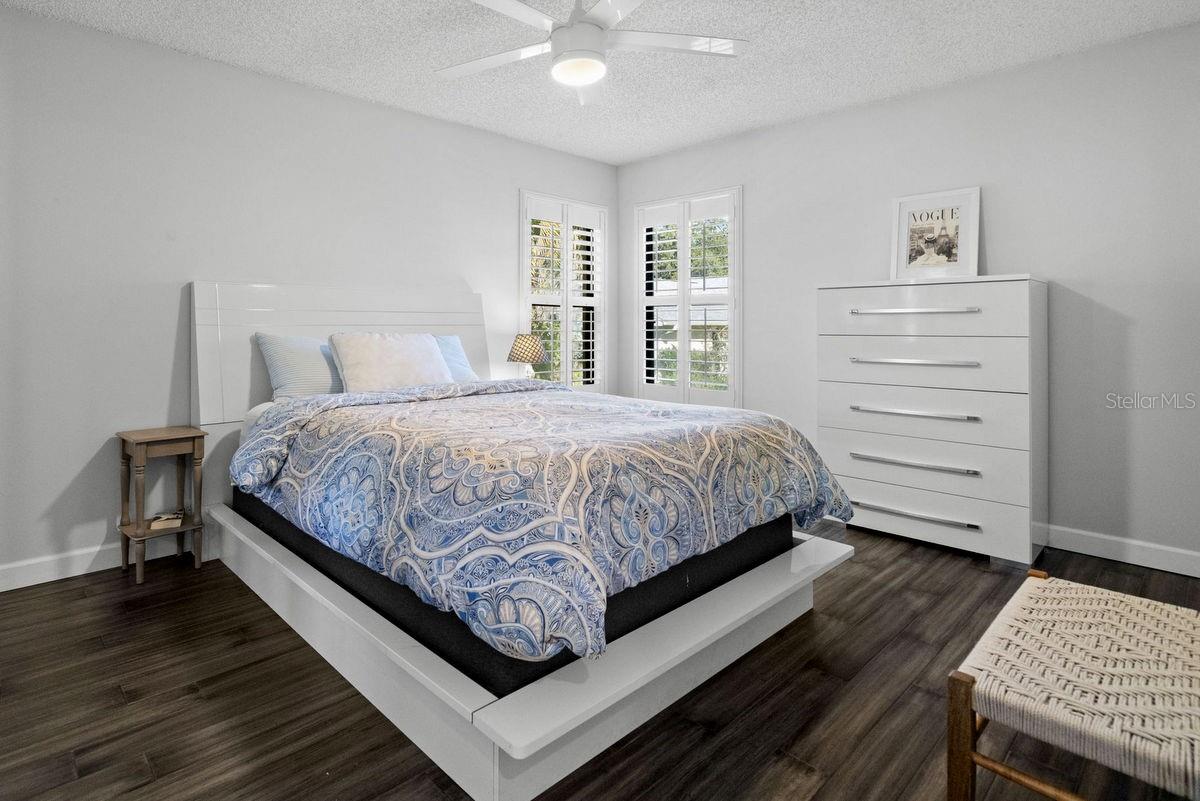 Listing photo id 29 for 2639 Landing Way