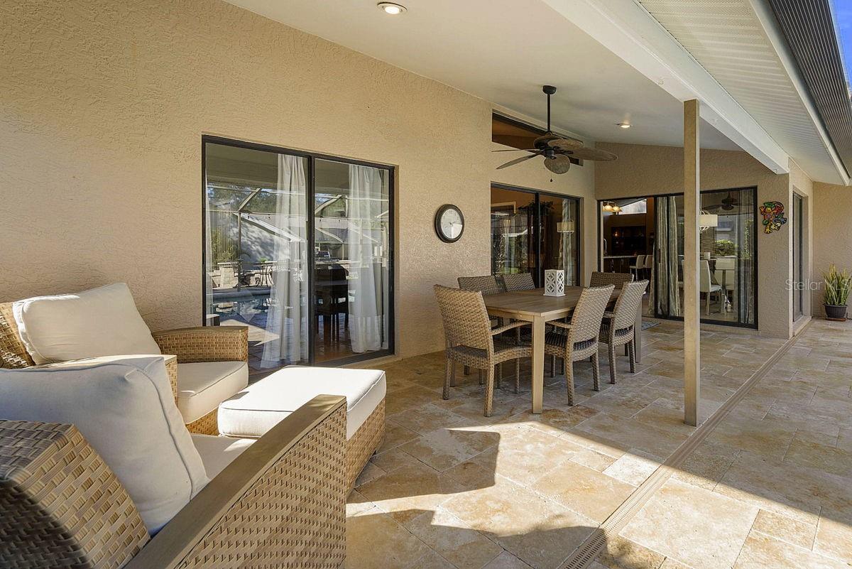 Listing photo id 44 for 2639 Landing Way