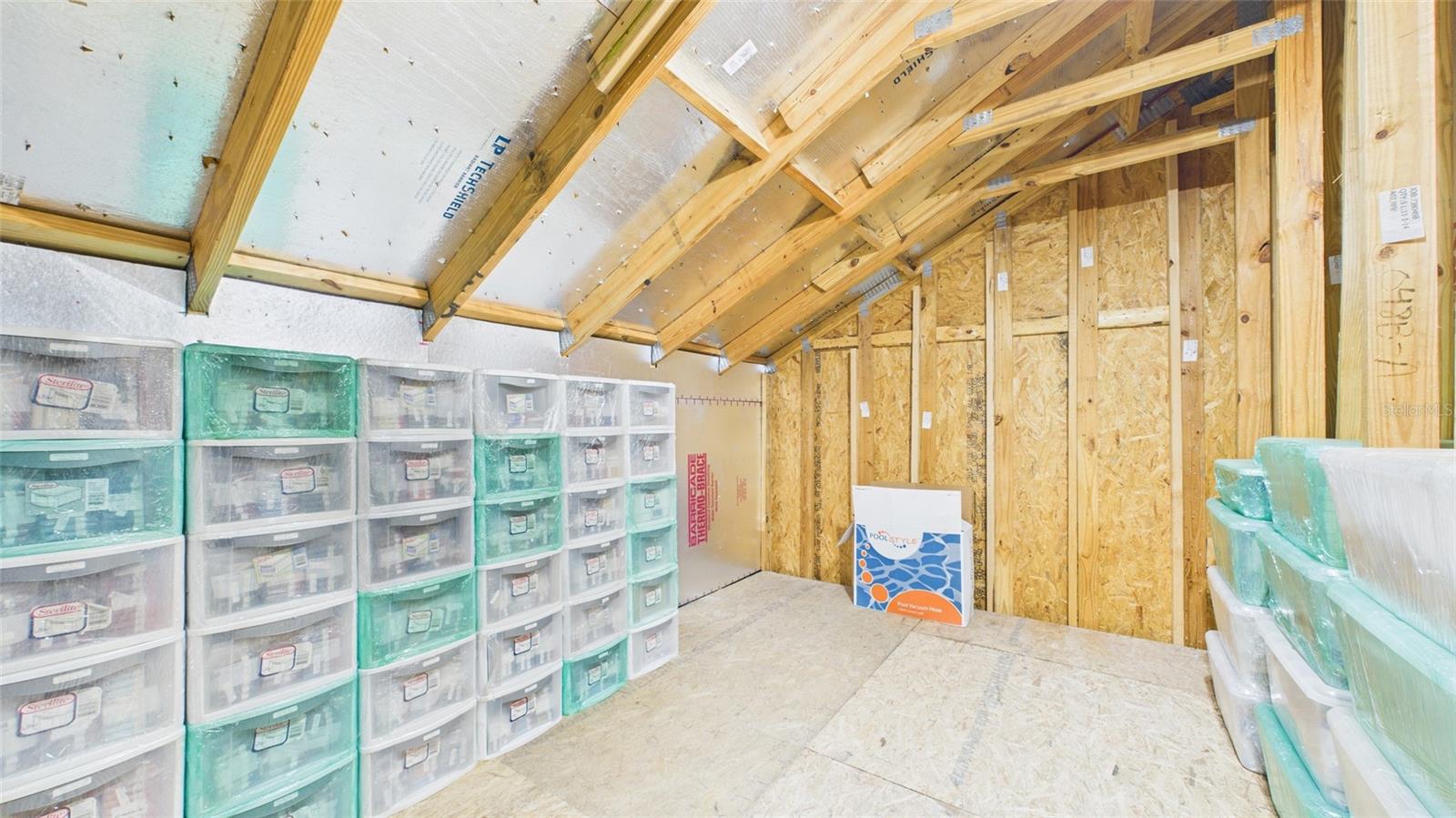 Image 39 of 59 For 2776 Long Bow Way