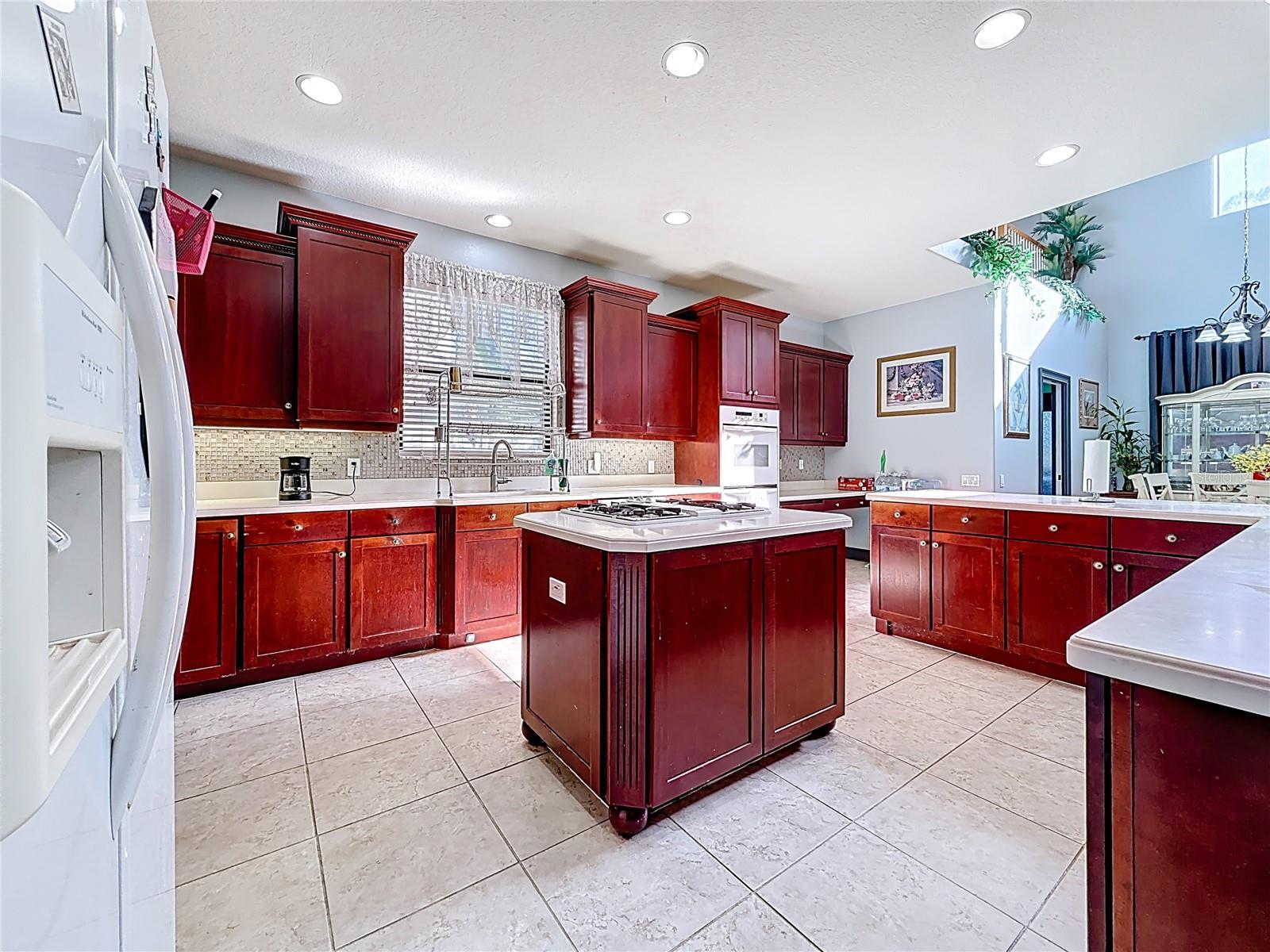 Image 12 of 59 For 2679 Lakebreeze Lane S