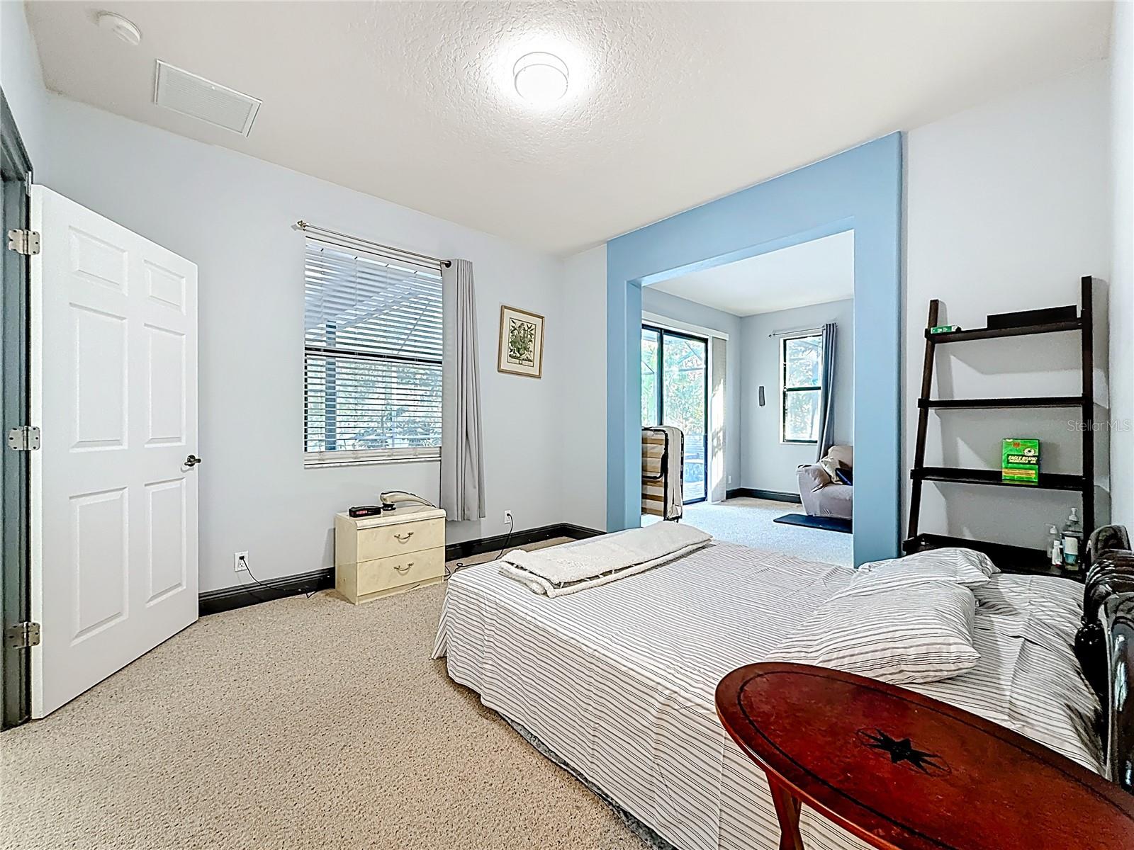 Image 16 of 59 For 2679 Lakebreeze Lane S