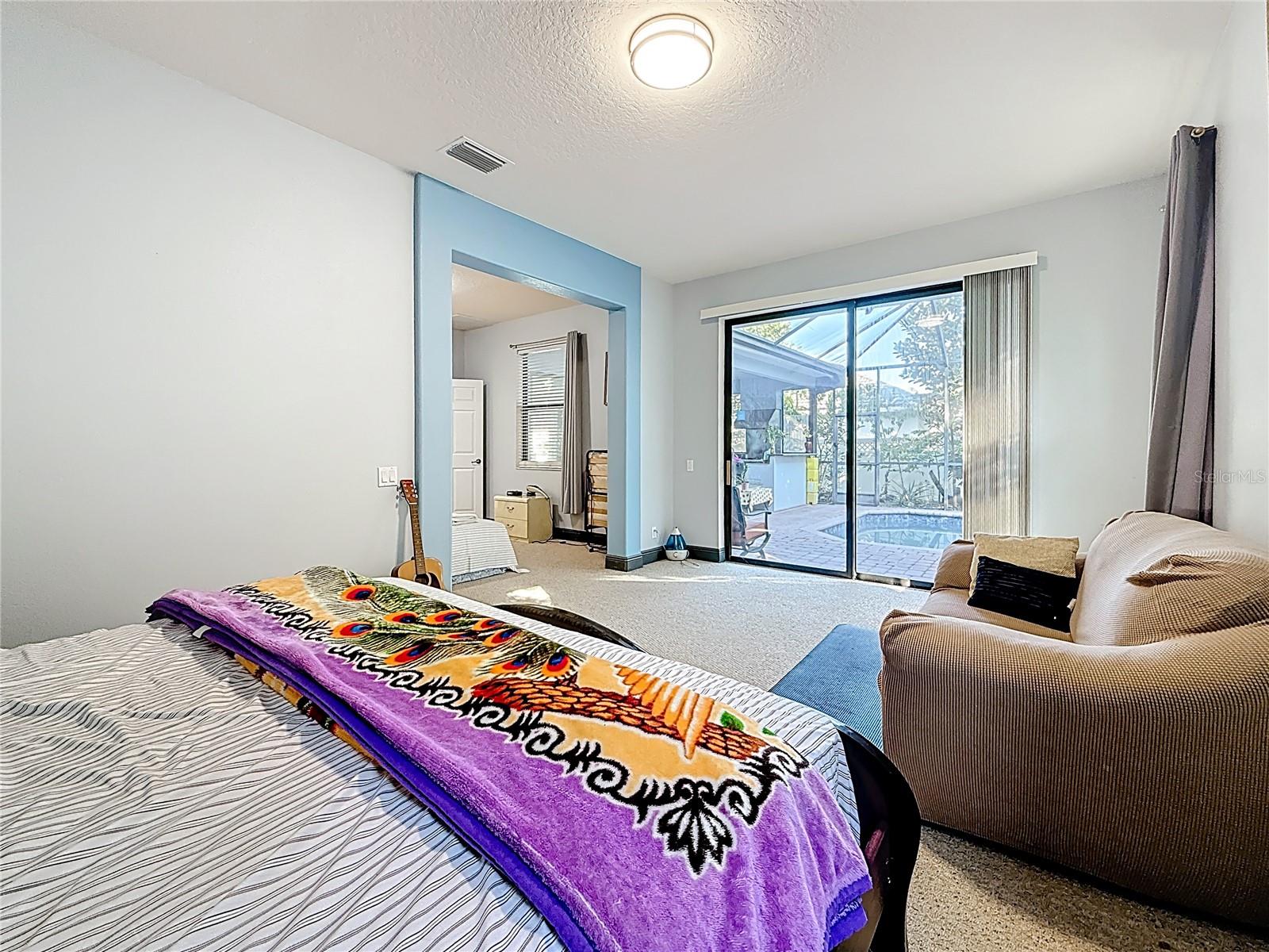 Image 21 of 59 For 2679 Lakebreeze Lane S