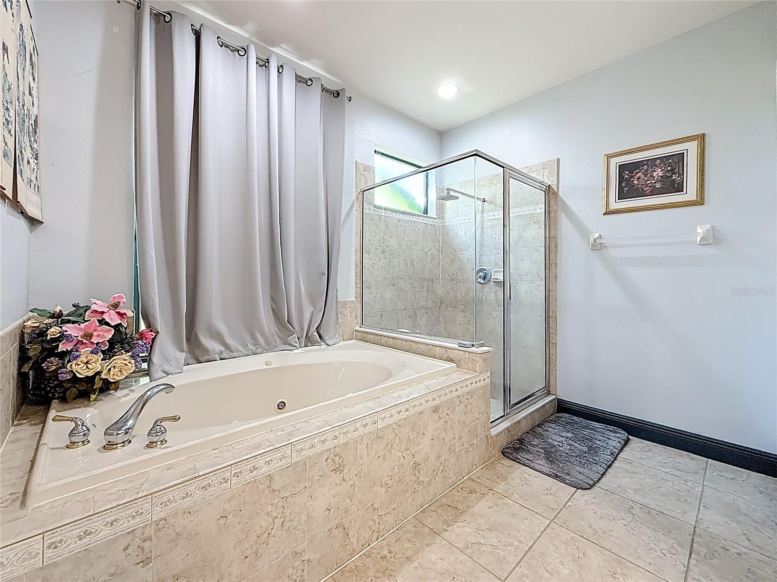 Image 23 of 59 For 2679 Lakebreeze Lane S