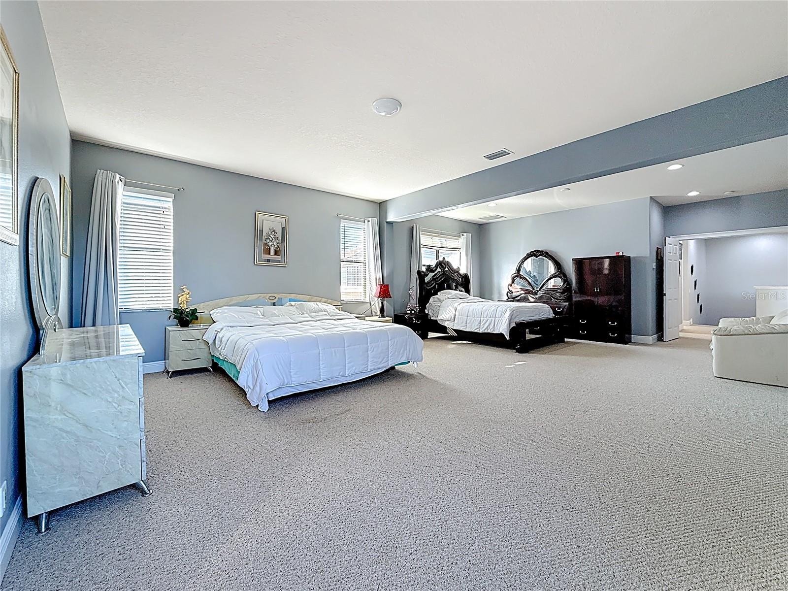 Image 41 of 59 For 2679 Lakebreeze Lane S