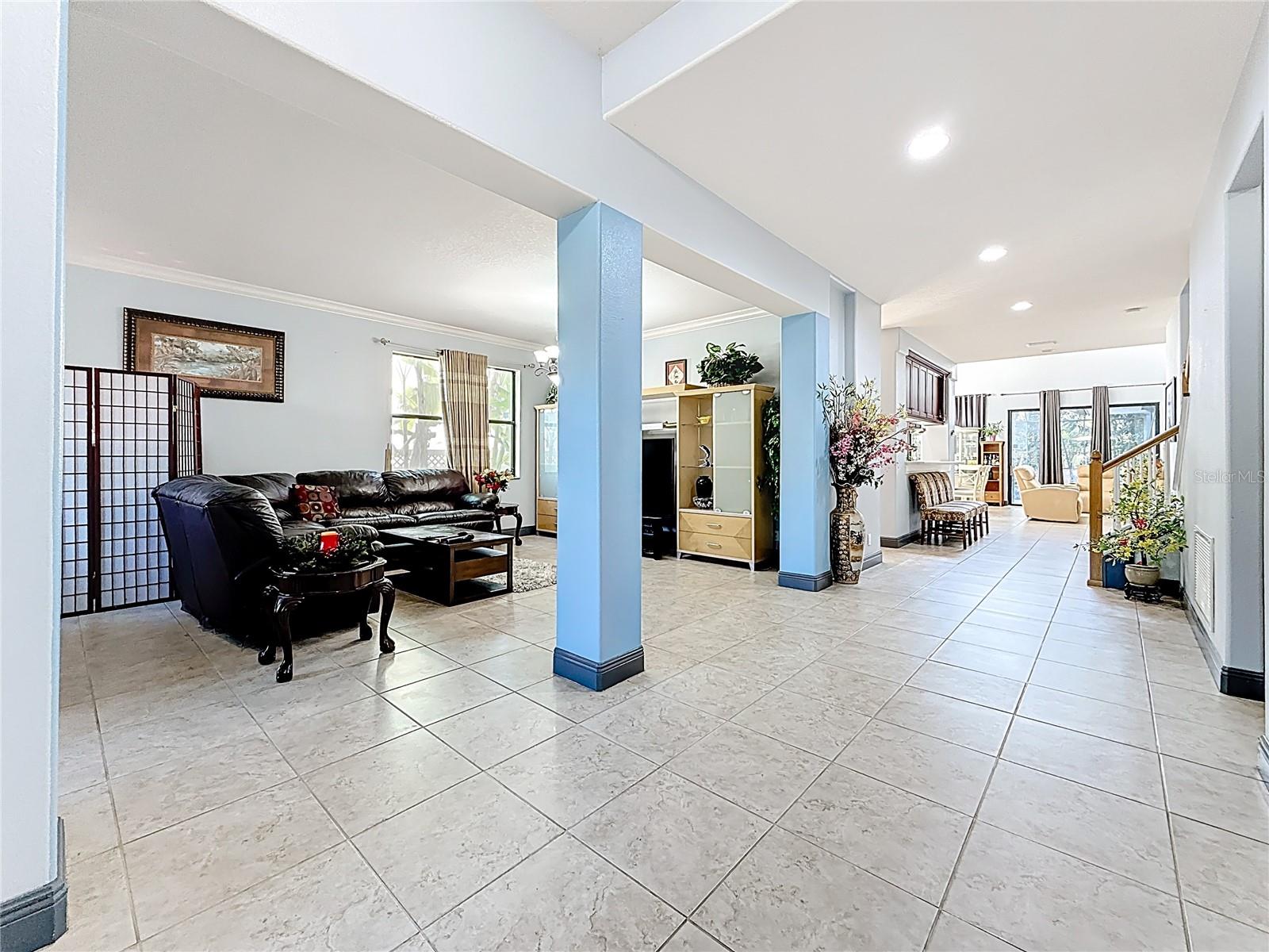 Image 5 of 59 For 2679 Lakebreeze Lane S