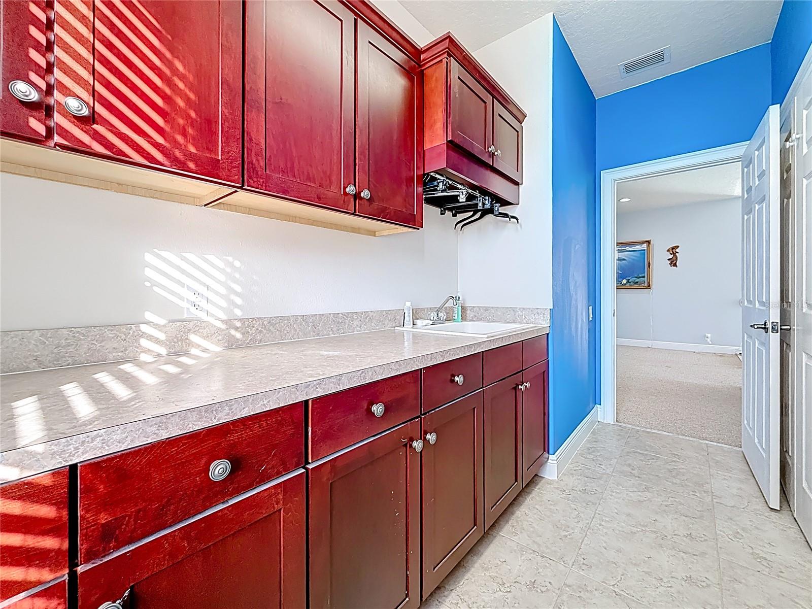 Image 50 of 59 For 2679 Lakebreeze Lane S