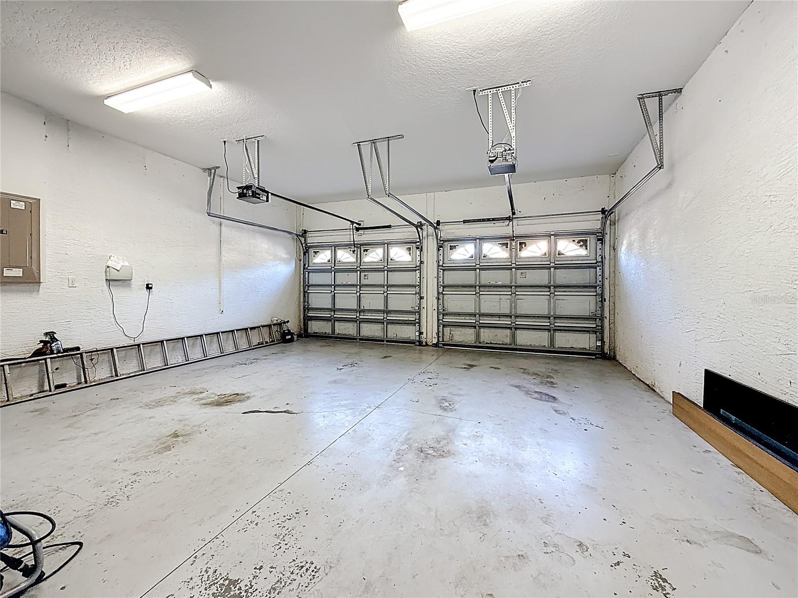 Image 53 of 59 For 2679 Lakebreeze Lane S