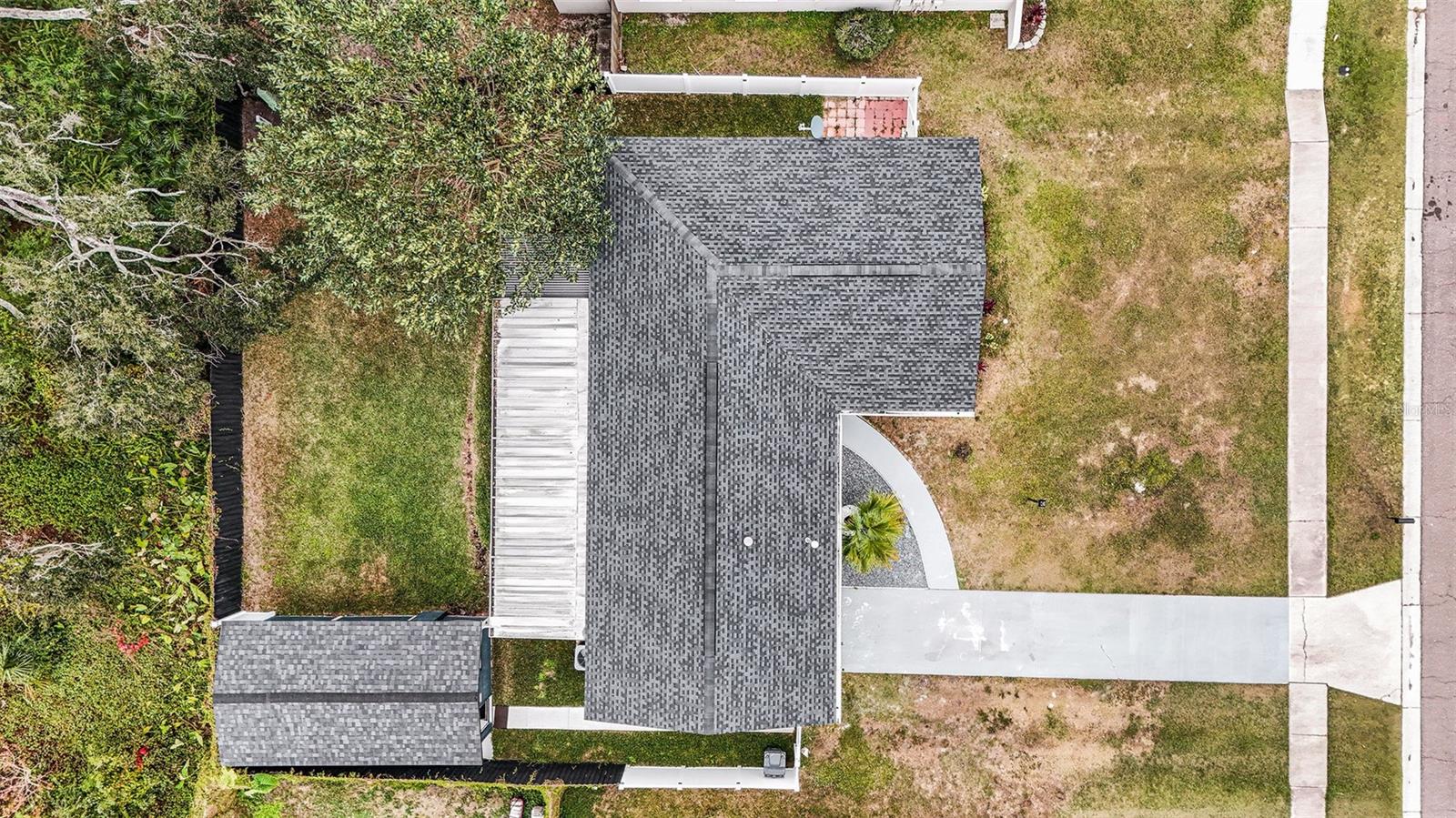 Image 31 of 33 For 611 Huntington Street