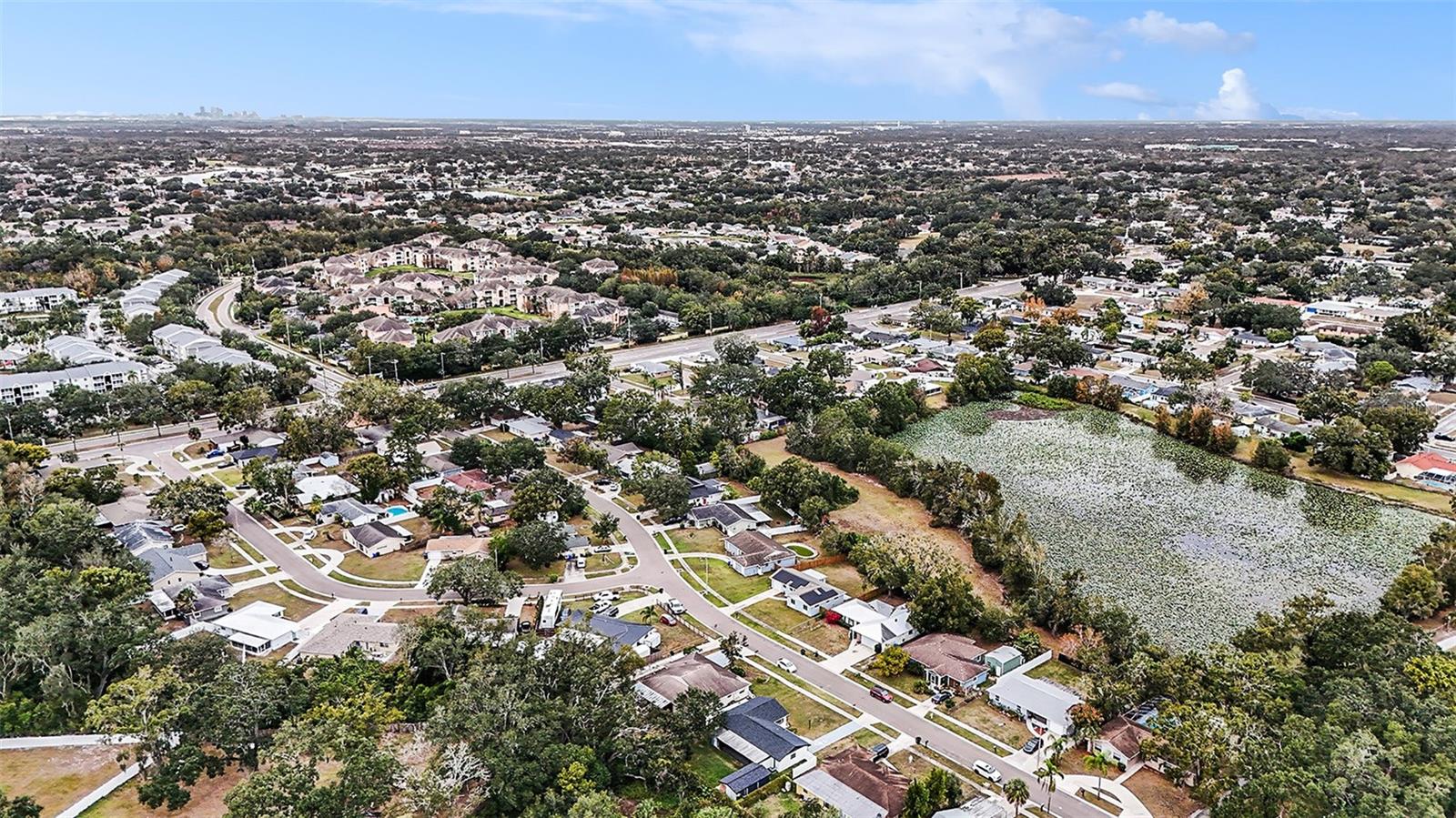 Image 32 of 33 For 611 Huntington Street