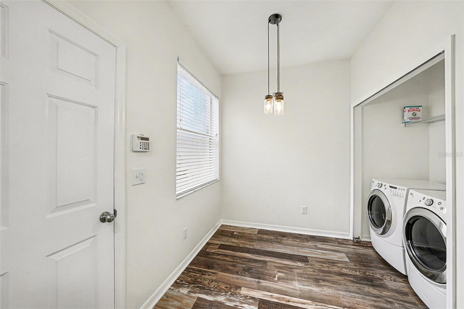 Image 17 of 32 For 9420 Georgian Park Lane 106