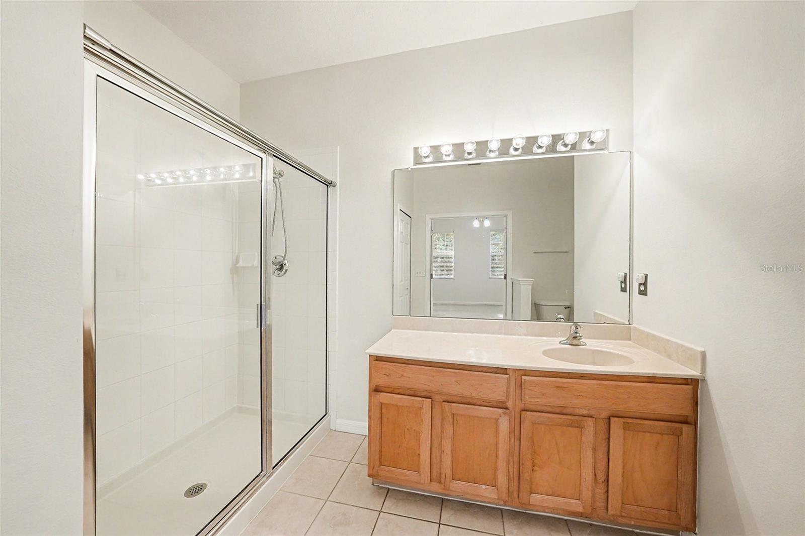 Image 23 of 32 For 9420 Georgian Park Lane 106