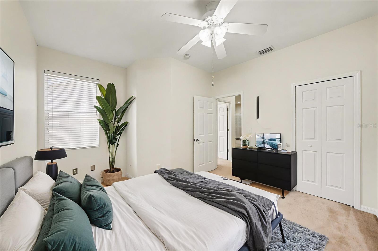 Image 29 of 32 For 9420 Georgian Park Lane 106