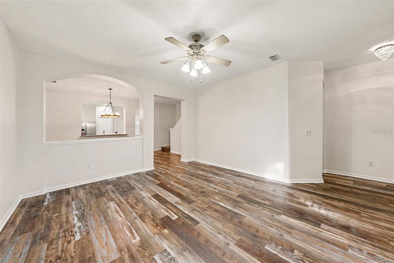 Image 7 of 32 For 9420 Georgian Park Lane 106