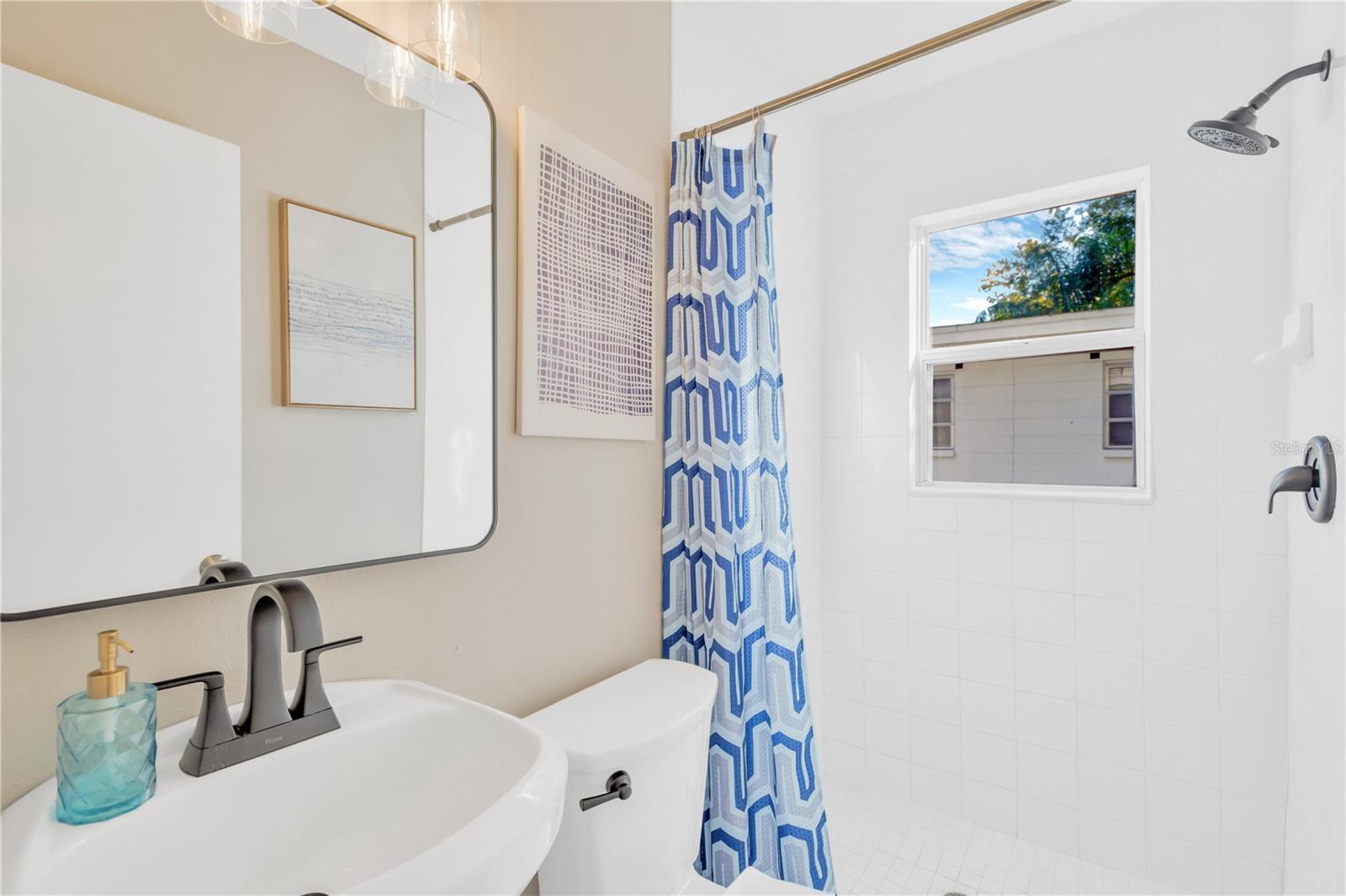 Image 11 of 24 For 14814 Iris Avenue