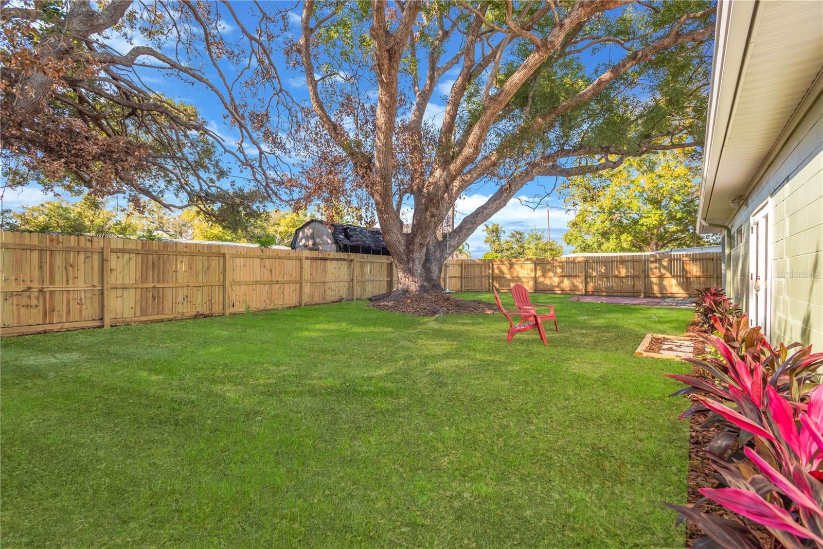 Image 19 of 24 For 14814 Iris Avenue