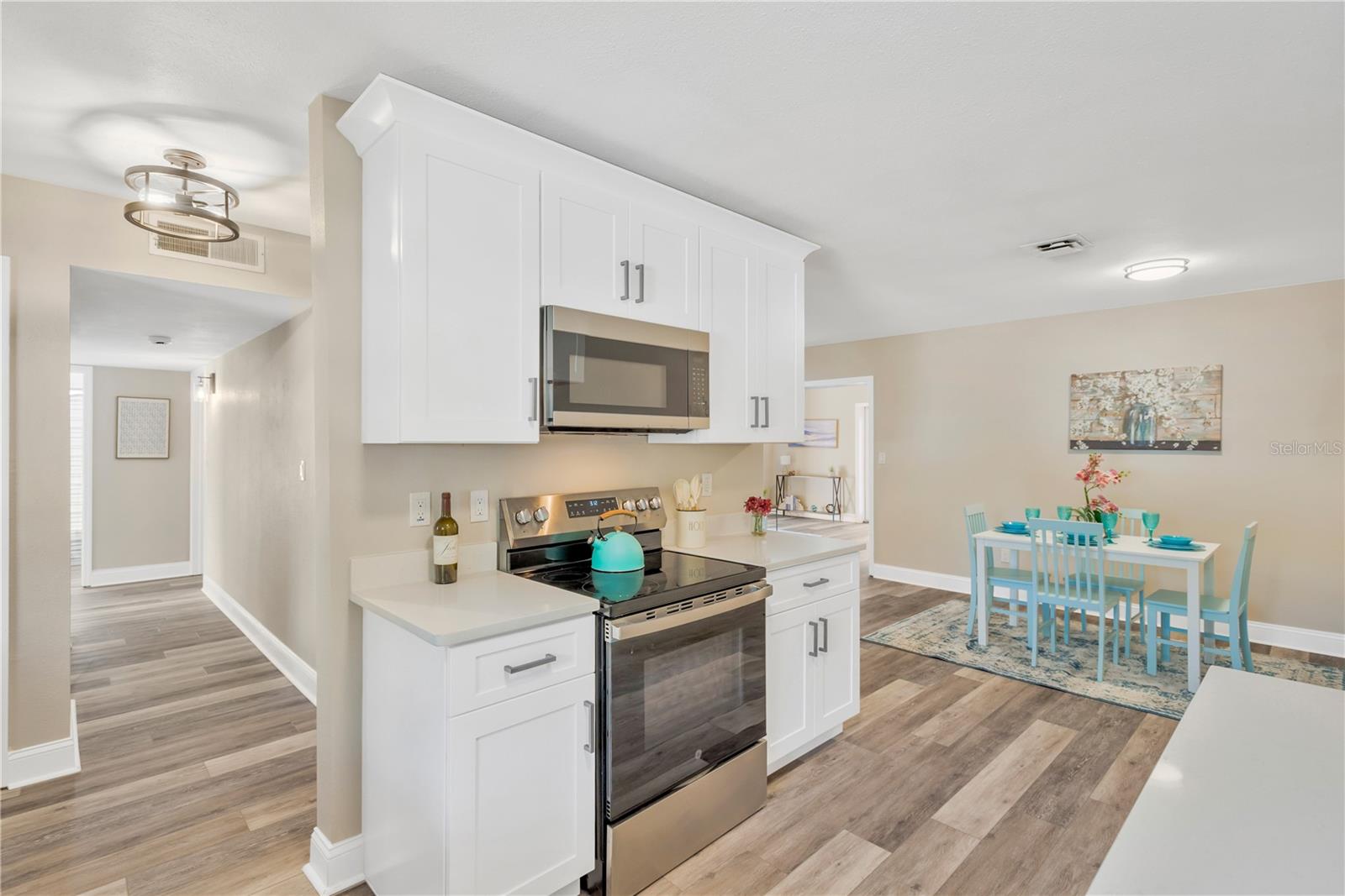 Image 2 of 24 For 14814 Iris Avenue