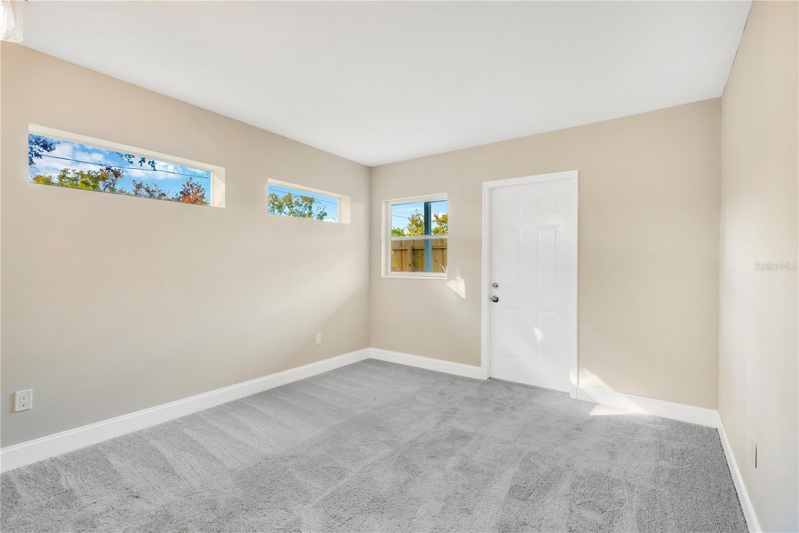 Image 22 of 24 For 14814 Iris Avenue