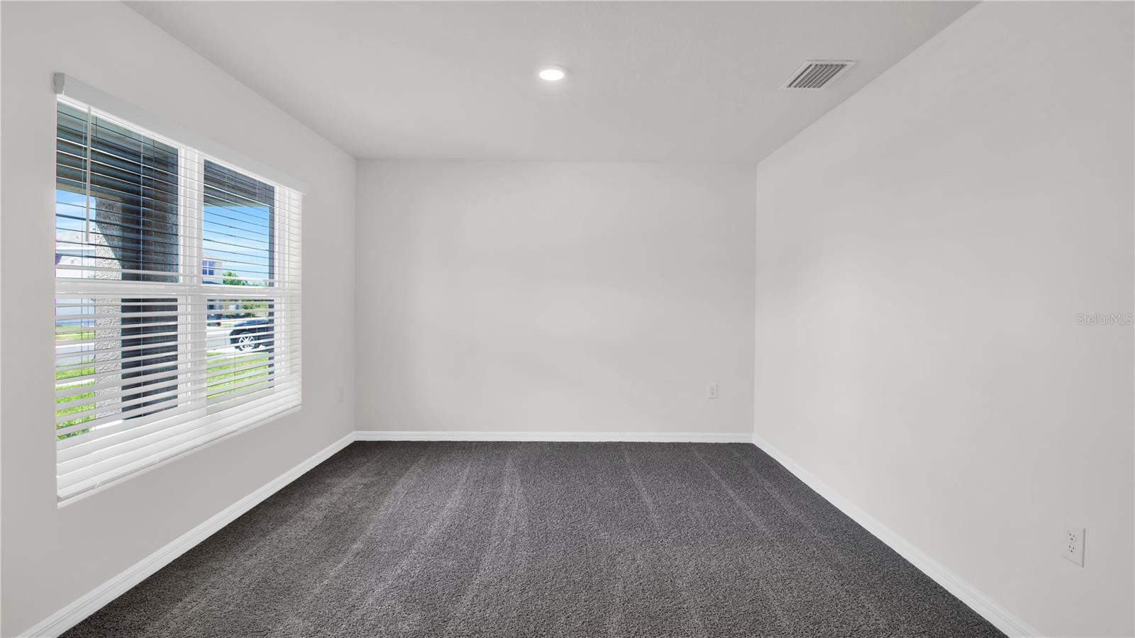 Image 10 of 40 For 16632 Windmill Forge Pass