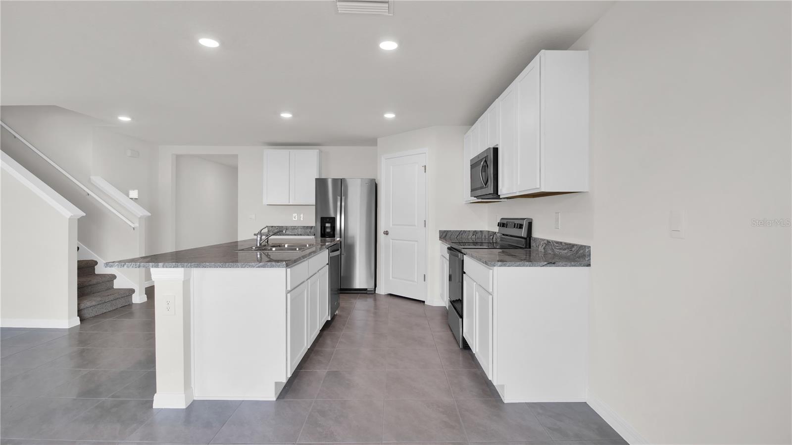 Image 16 of 40 For 16632 Windmill Forge Pass