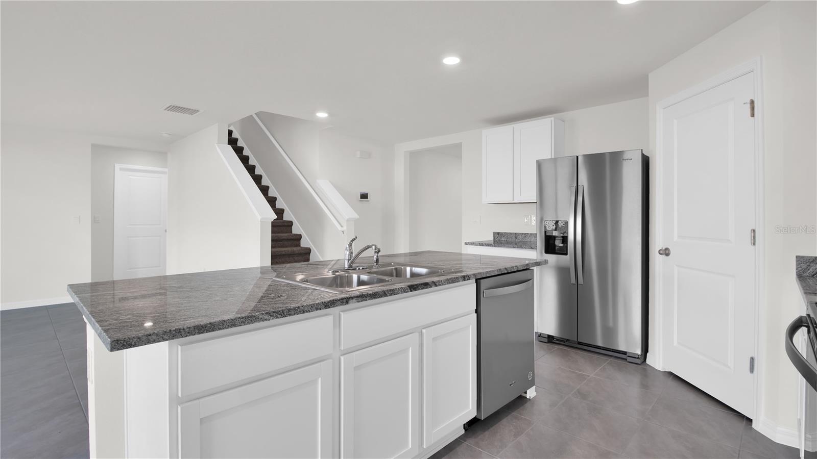 Image 18 of 40 For 16632 Windmill Forge Pass