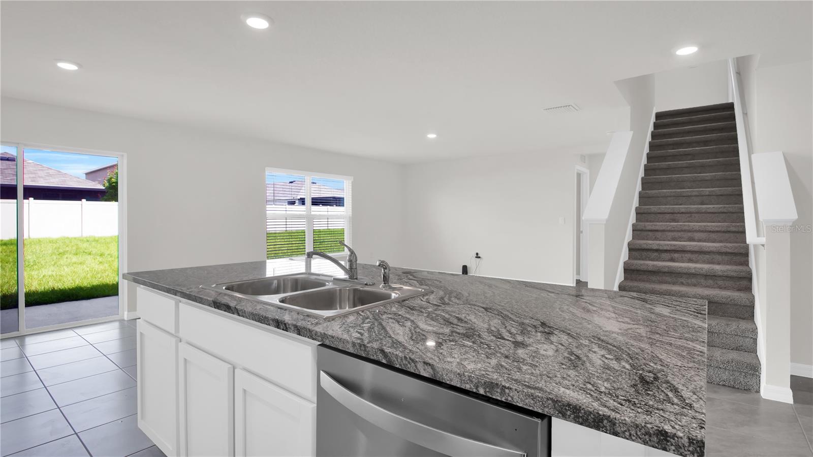 Image 19 of 40 For 16632 Windmill Forge Pass