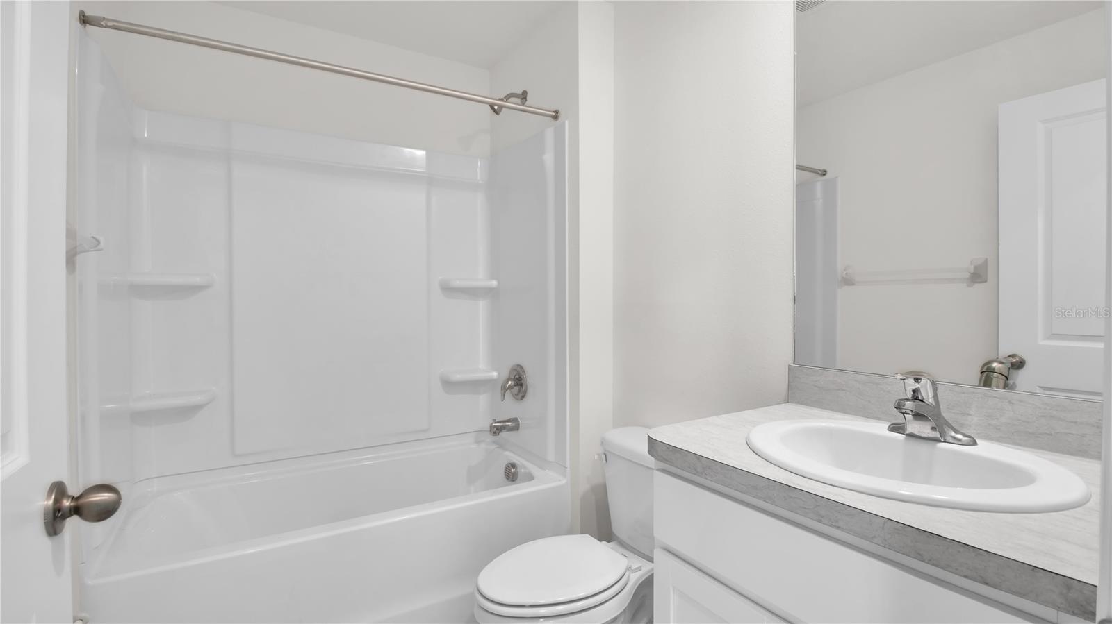 Image 25 of 40 For 16632 Windmill Forge Pass