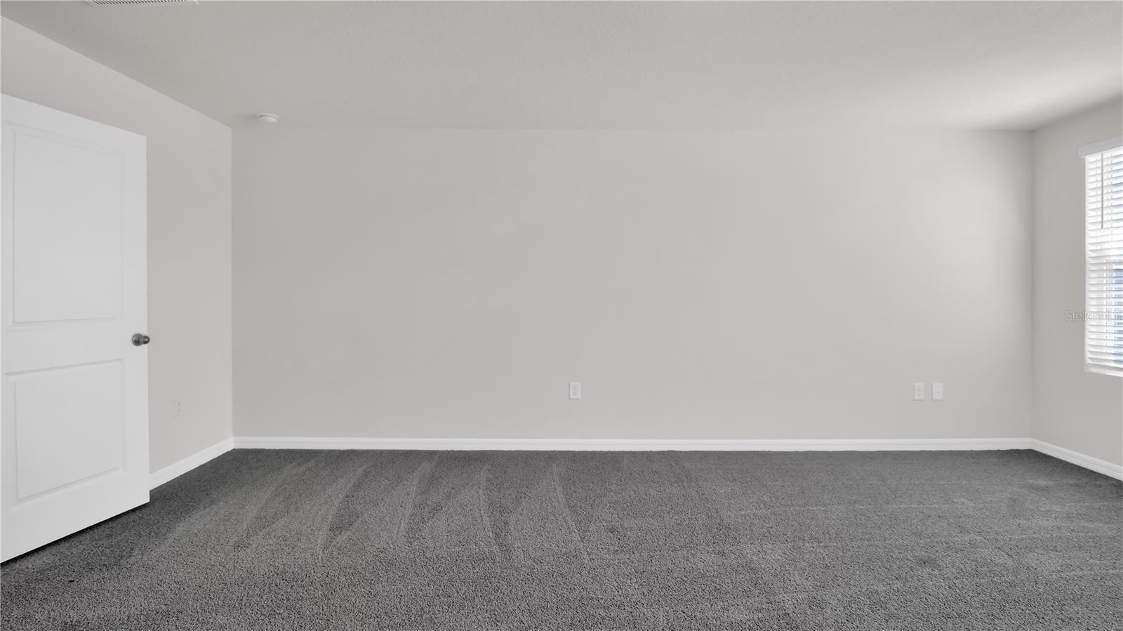 Image 28 of 40 For 16632 Windmill Forge Pass