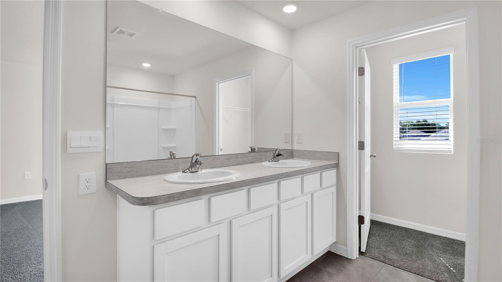 Image 29 of 40 For 16632 Windmill Forge Pass