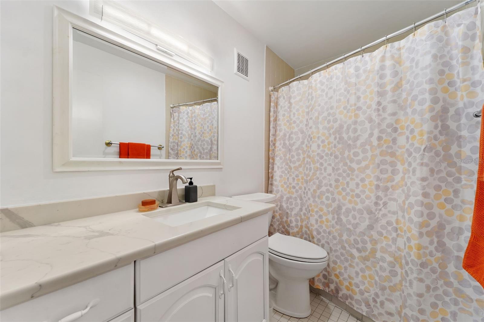 Image 21 of 27 For 4681 1st Street Ne 301