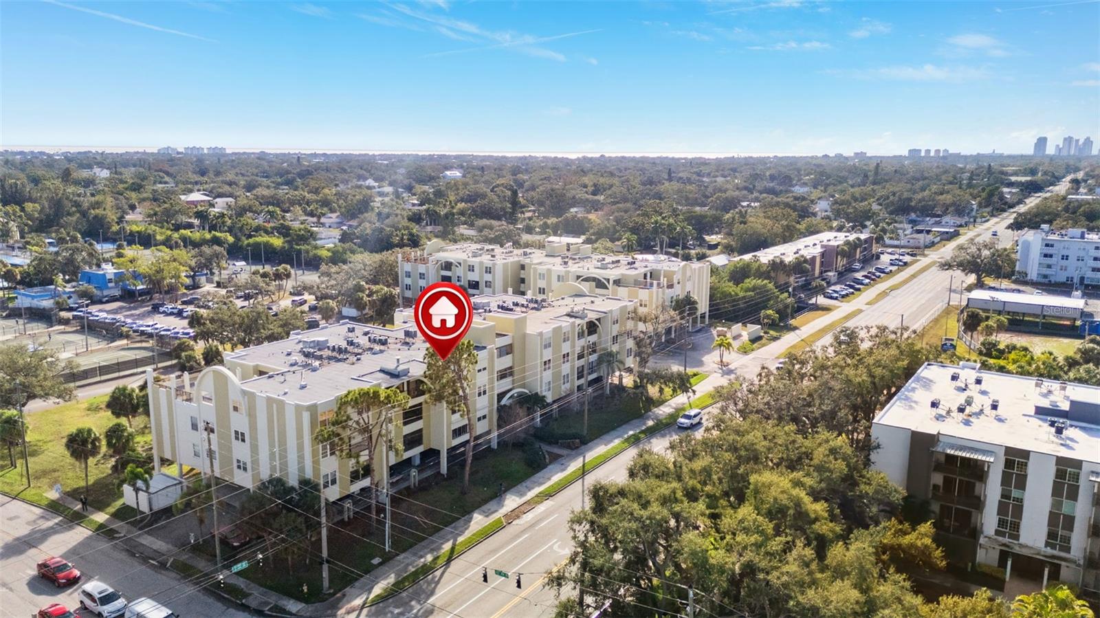 Image 24 of 27 For 4681 1st Street Ne 301