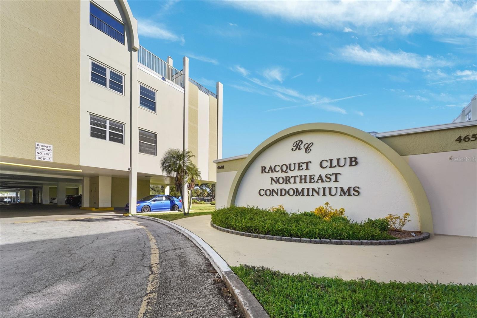 Image 3 of 27 For 4681 1st Street Ne 301