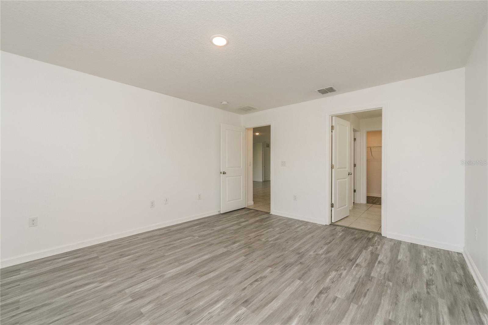 Image 10 of 15 For 1477 Lucerne Loop Road Ne