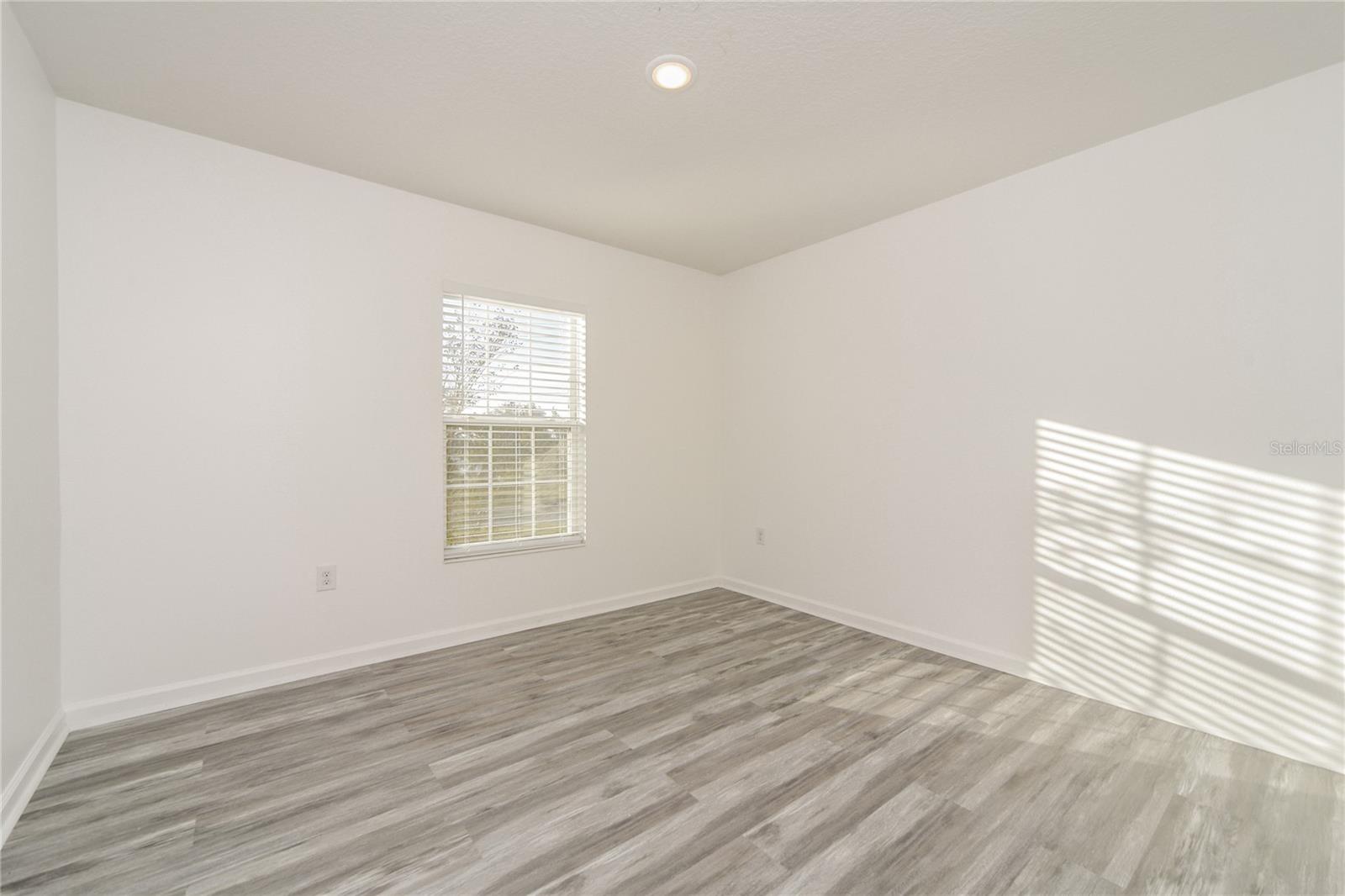 Image 13 of 15 For 1477 Lucerne Loop Road Ne