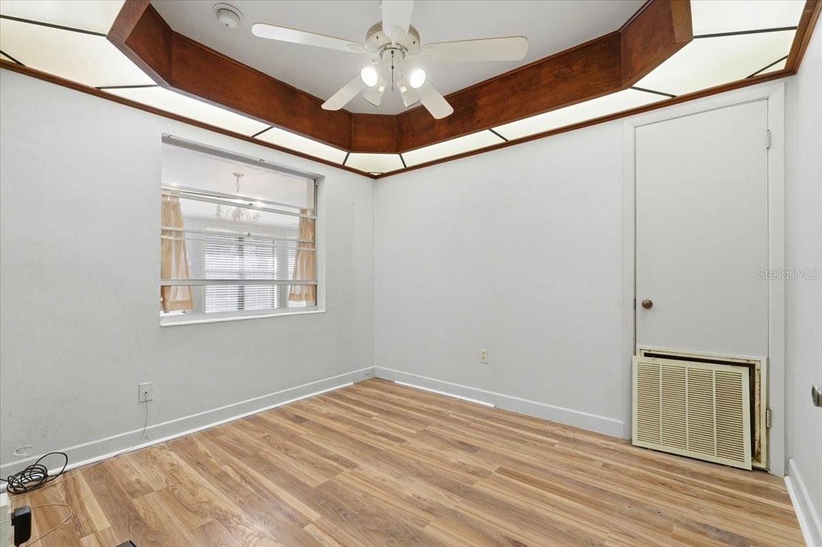 Image 18 of 46 For 2218 Avenue B Sw