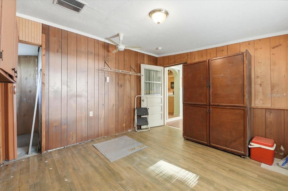 Image 22 of 46 For 2218 Avenue B Sw