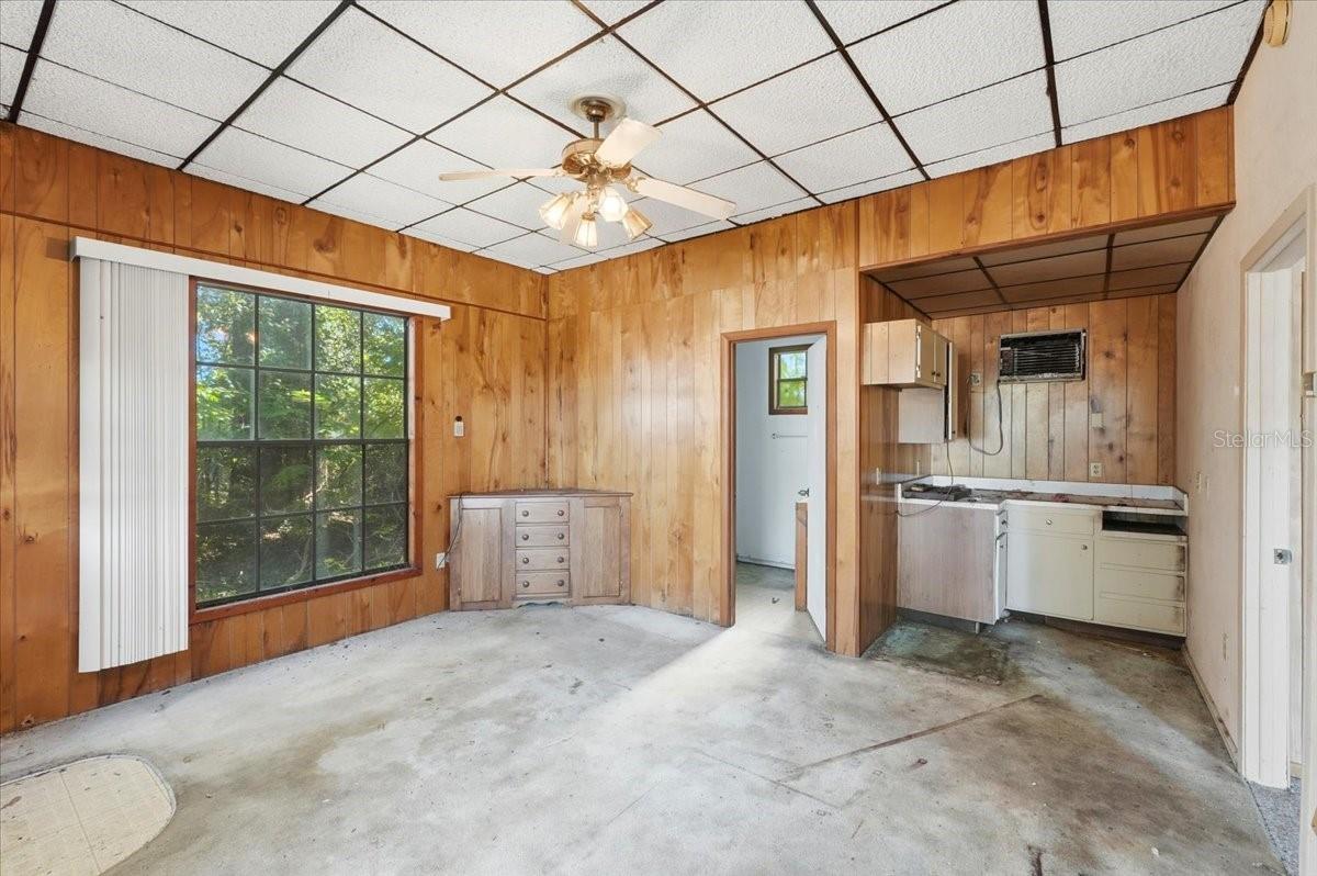 Image 29 of 46 For 2218 Avenue B Sw