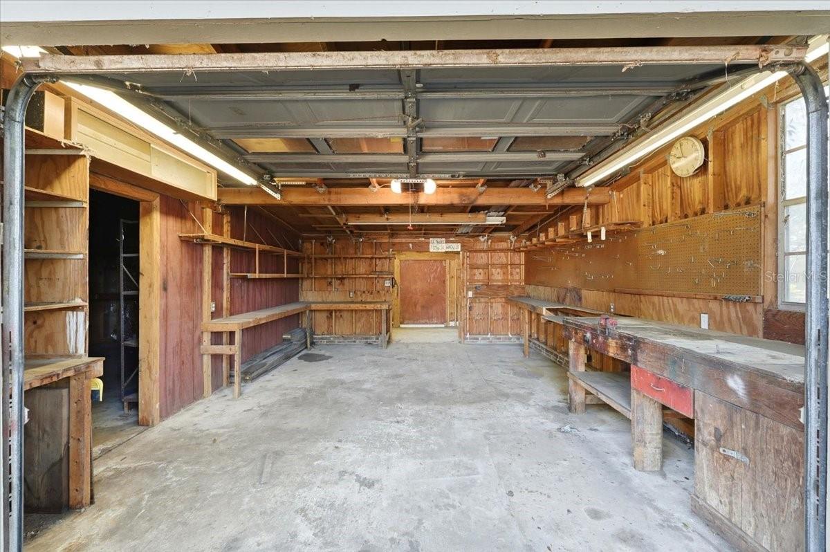 Image 32 of 46 For 2218 Avenue B Sw