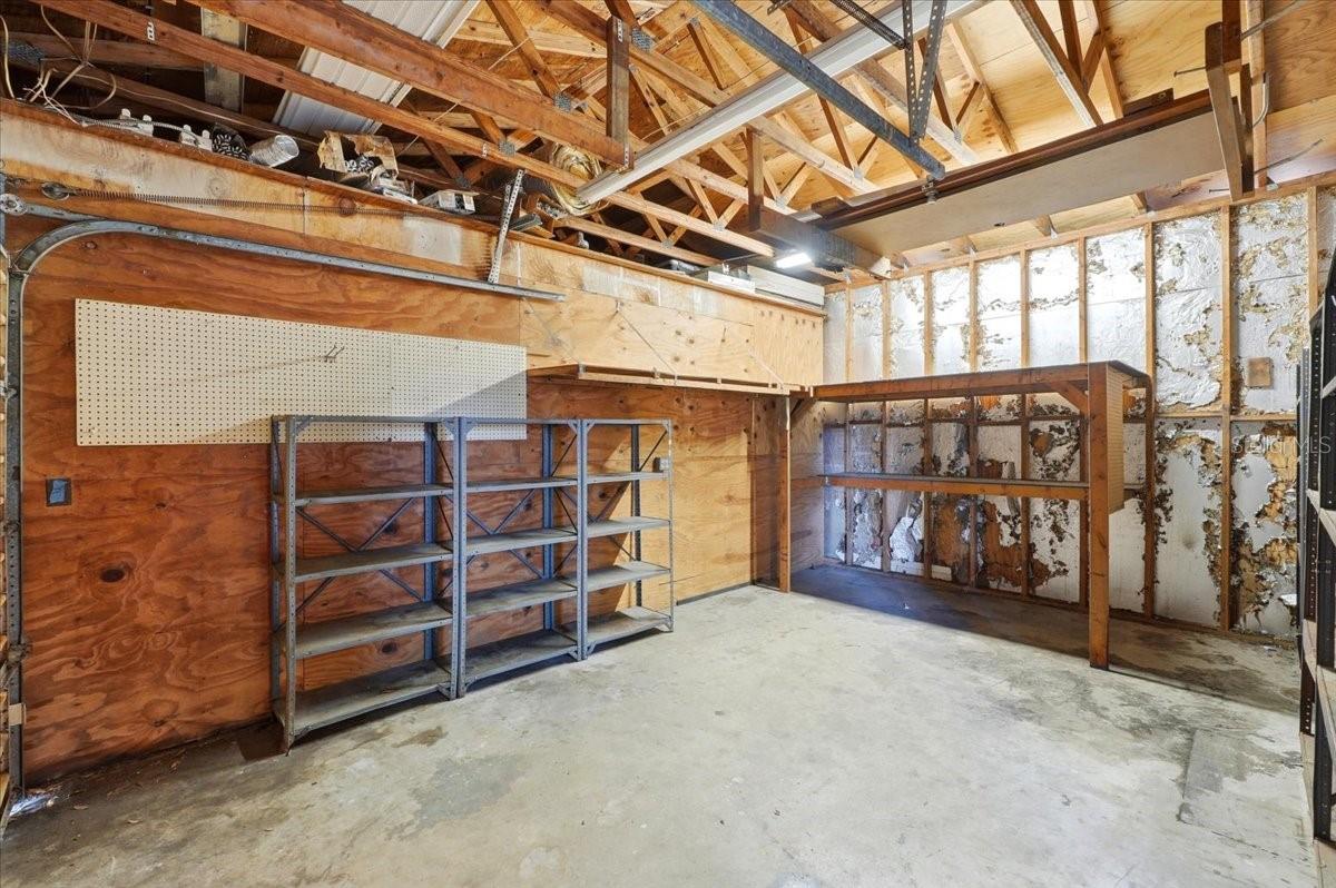 Image 34 of 46 For 2218 Avenue B Sw