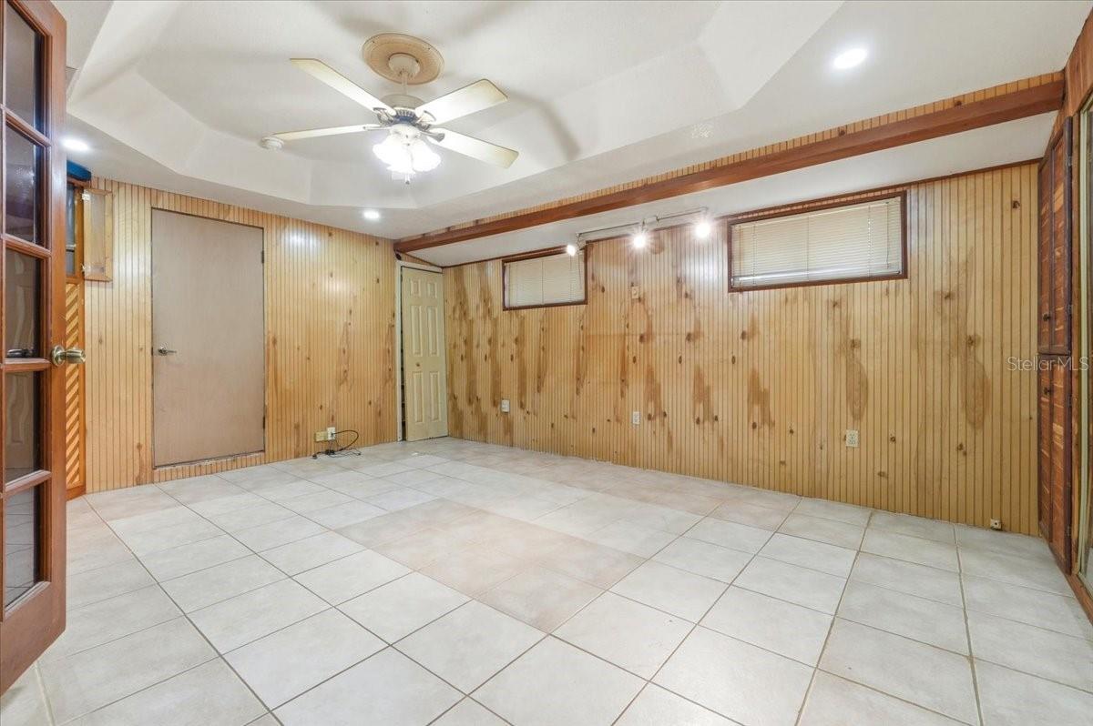 Image 9 of 46 For 2218 Avenue B Sw